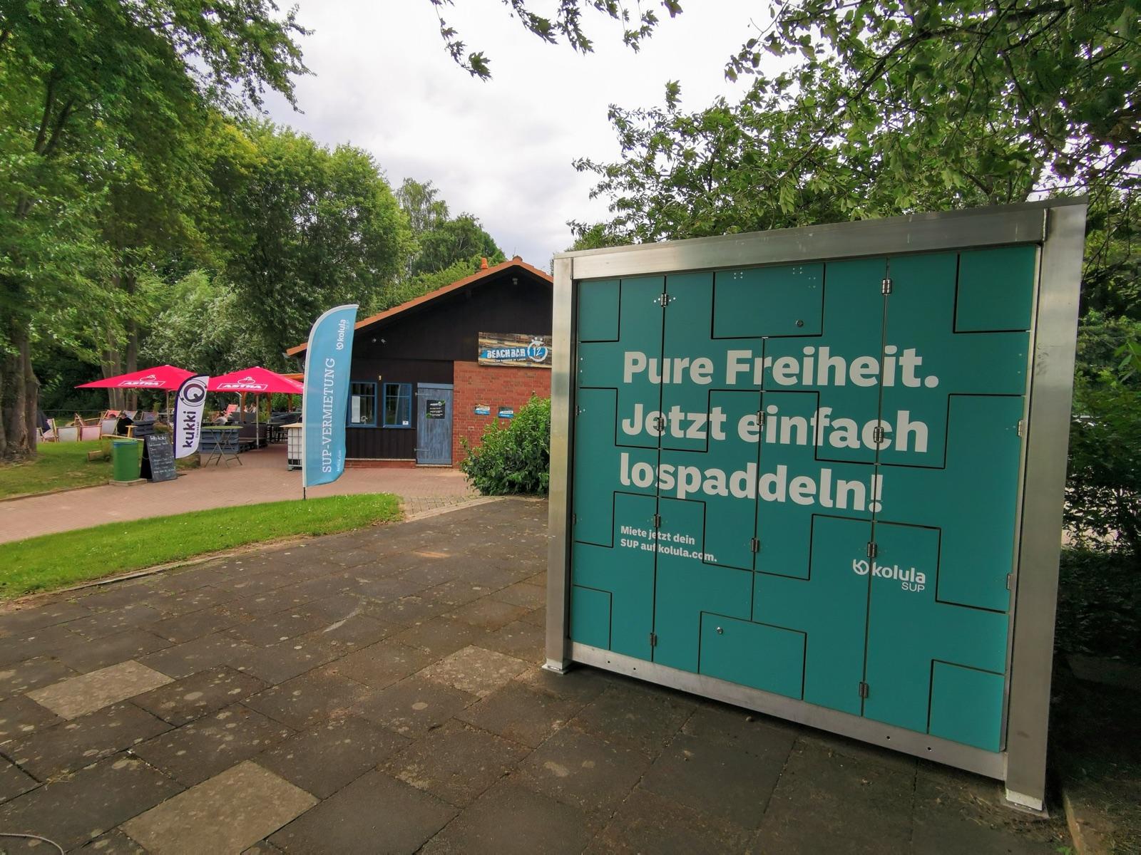 kolula SUP-Station an einem öffentlichen Badesee in Petershagen-Lahde